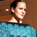 عبايات بدون اسم تمتاز بأناقة عالية